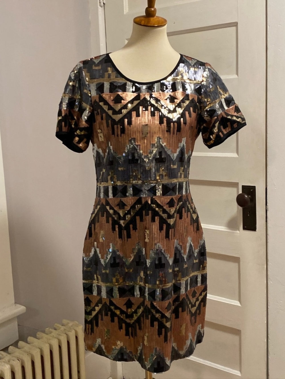 Sequin Aztec-Pattern Short Sleeve Dress in Copper and Black